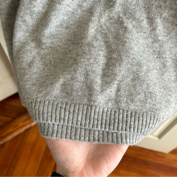 TALBOTS | Pure Cashmere V-neck Sweater Petite - Picture 6 of 6